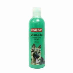 Beaphar Herbal Yağlı Ciltler İçin Bitkisel Köpek Şampuanı 250 Ml - Beaphar